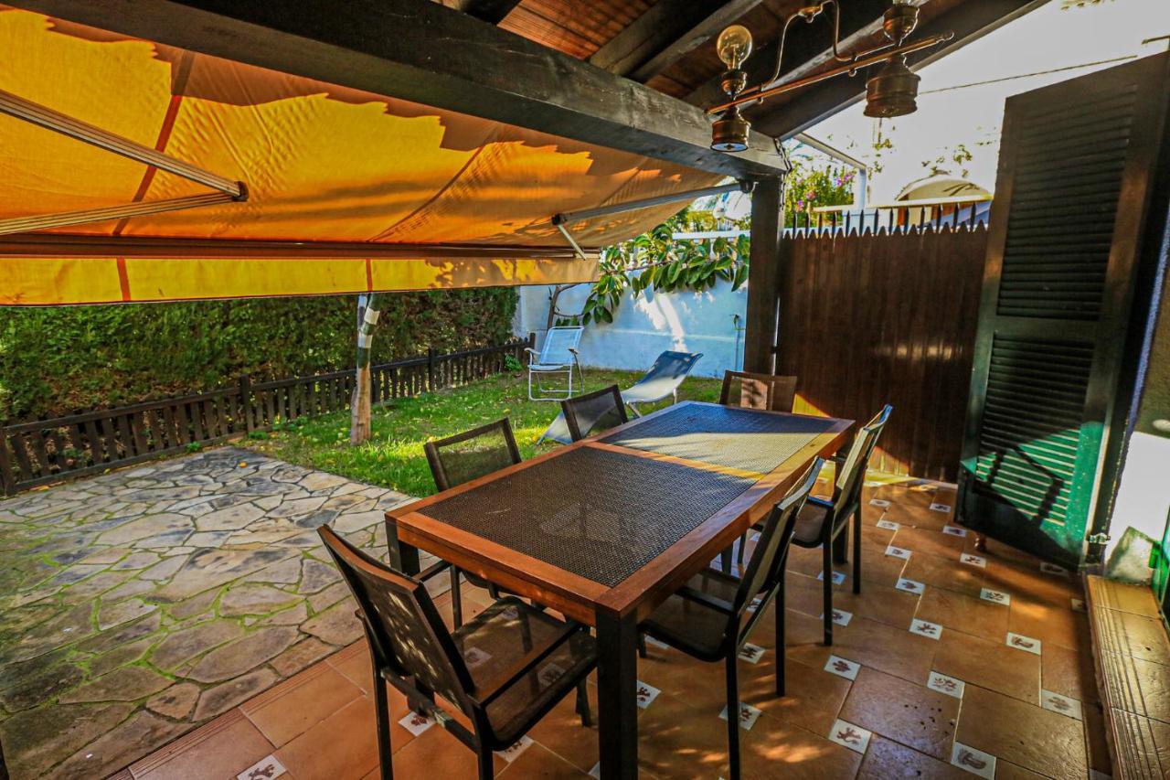Calderon De La Barca - Only Families Villa Cambrils Exterior foto
