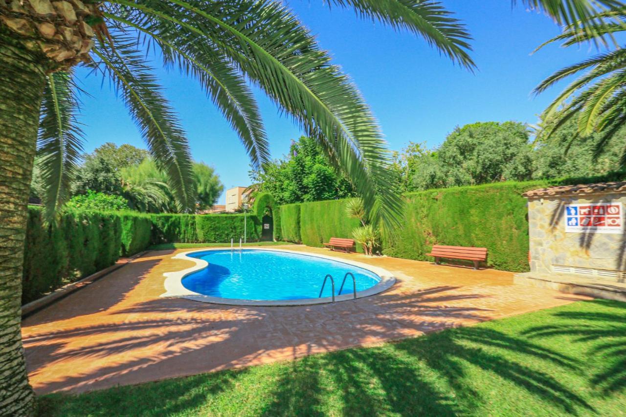 Calderon De La Barca - Only Families Villa Cambrils Exterior foto